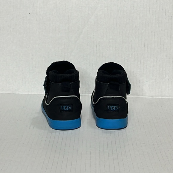 UGG Tabor sporty boots with velcro straps blck blue - Picture 4 of 7